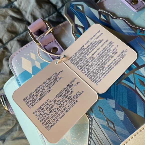 Loungefly Disney Frozen Elsa Olaf Anna Kristoff Castle Crossbody Bag/purse - Picture 4 of 12